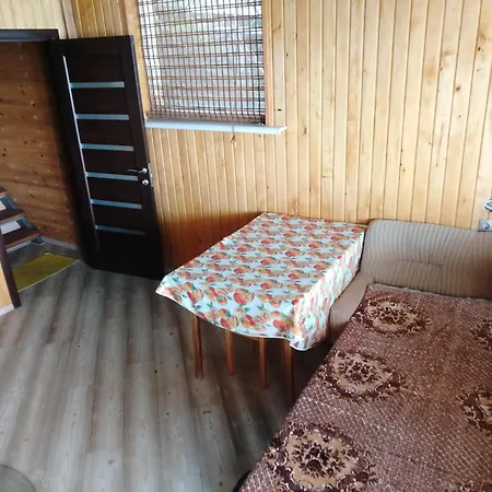 Apartment частина приватного будинку *